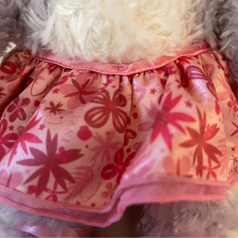 Disney / Aulani Hawaiian Resort / Stella Lou Plush Bunny Rabbit - Picture 3 of 7